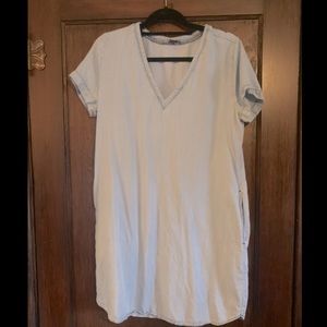 Light denim tshirt dress with pockets